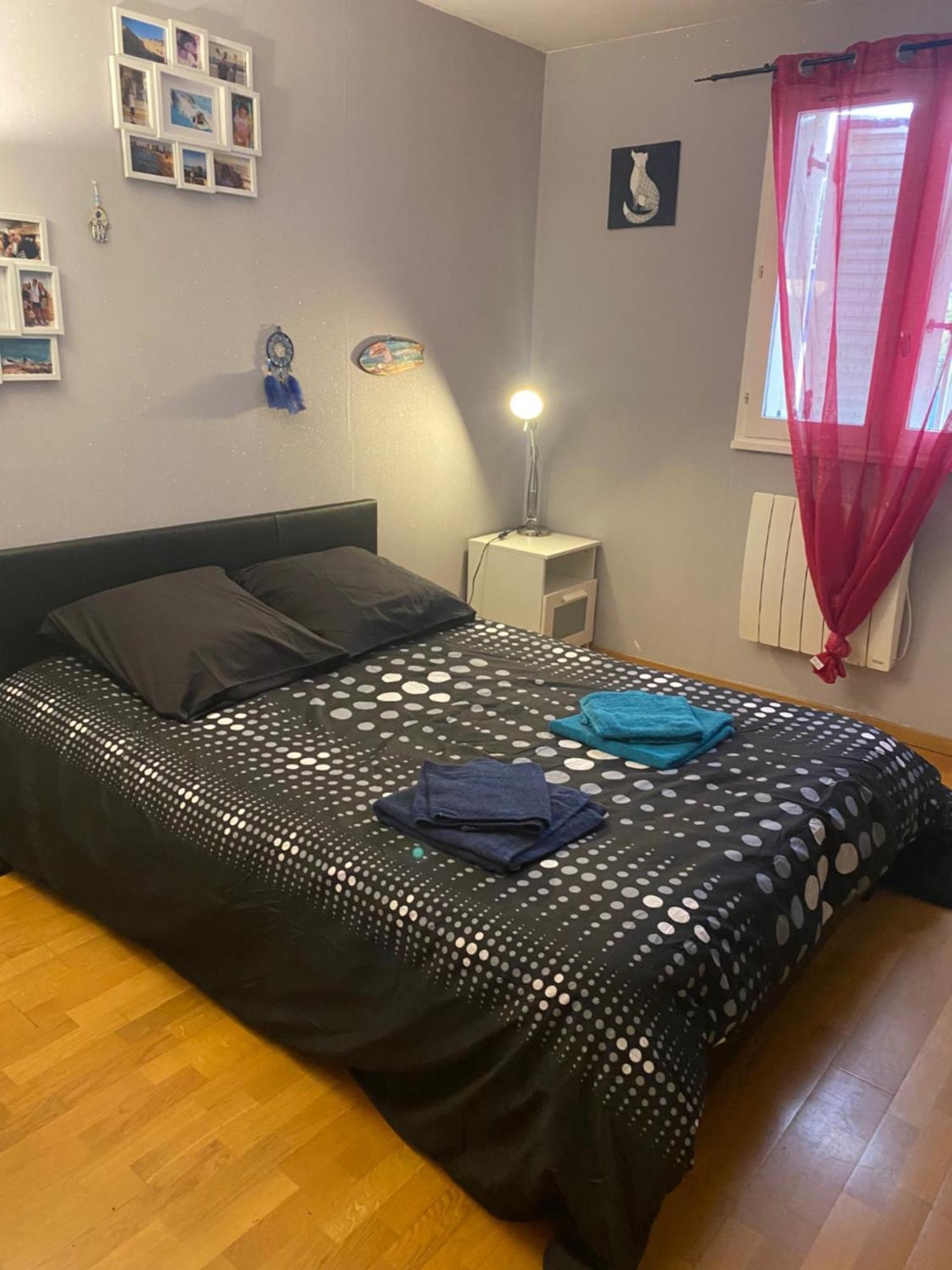Chez Manu Meuble De Tourisme 2 Etoiles Pour 6 Personnes - 3 Chambres Villeparisis Bagian luar foto