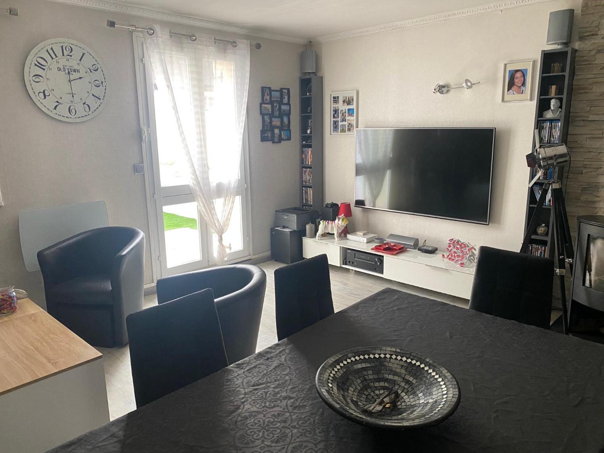 Chez Manu Meuble De Tourisme 2 Etoiles Pour 6 Personnes - 3 Chambres Villeparisis Bagian luar foto